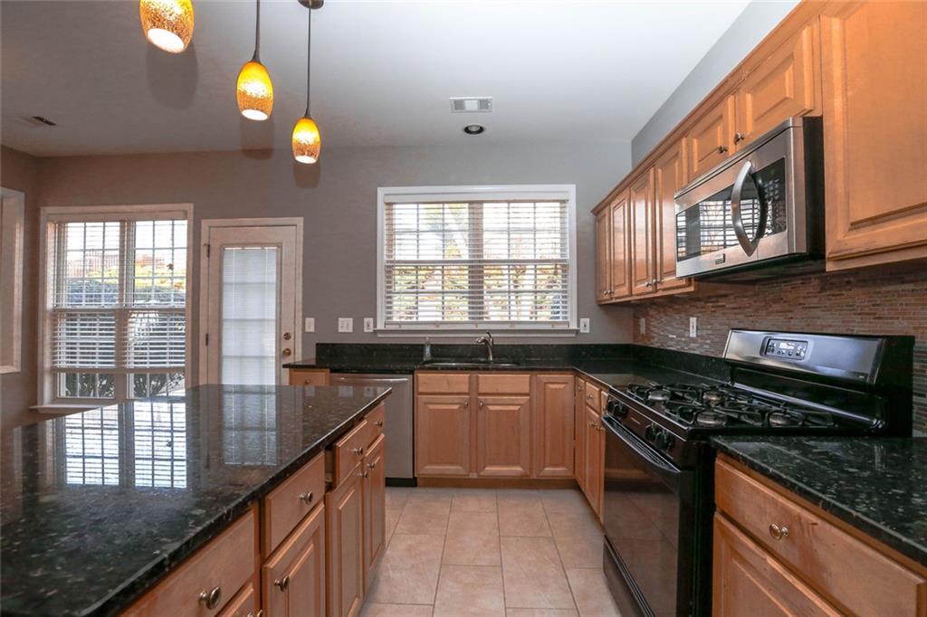 7832650 Property Photo 22
