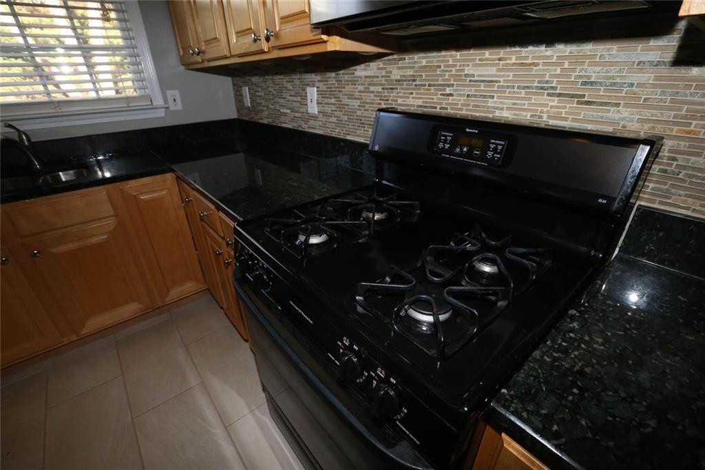 7832650 Property Photo 23