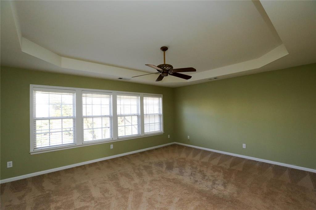 7832650 Property Photo 30