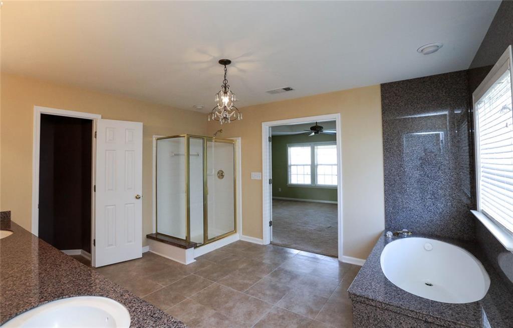 7832650 Property Photo 31