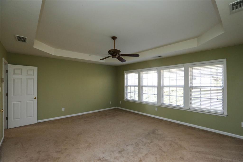 7832650 Property Photo 36