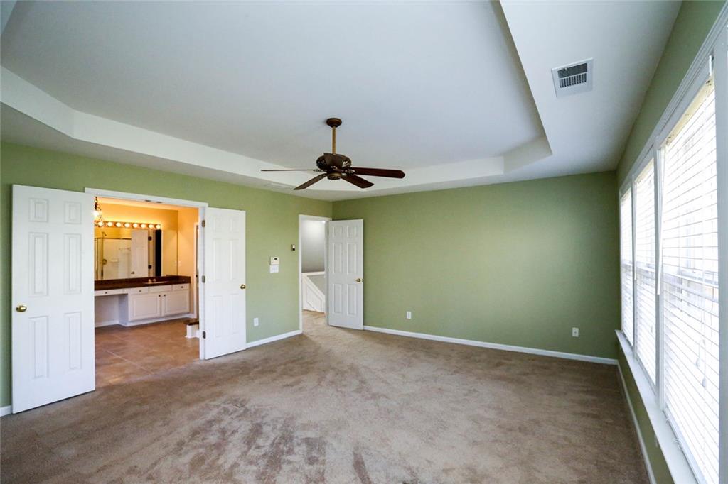 7832650 Property Photo 37