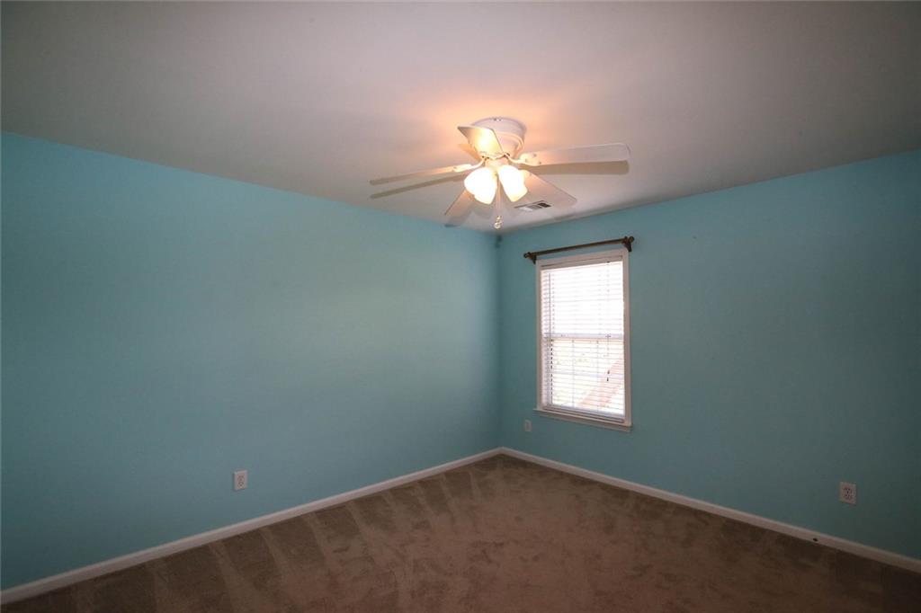 7832650 Property Photo 41