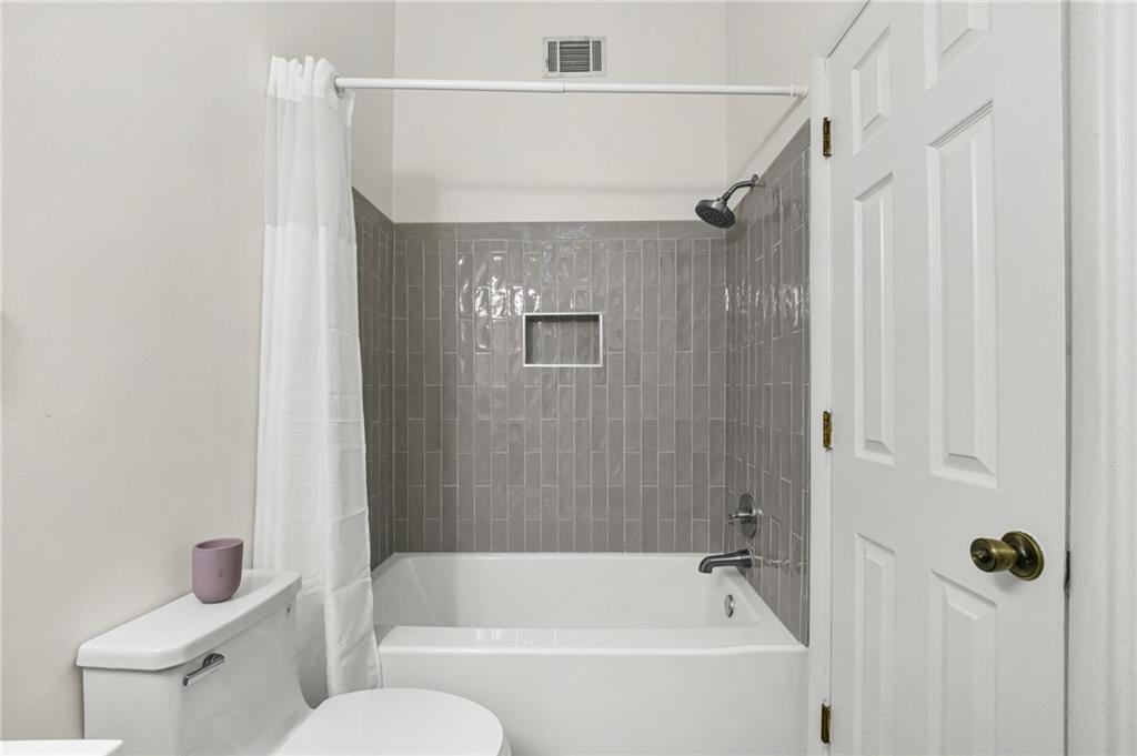 3038 Steeplechase Property Photo 23