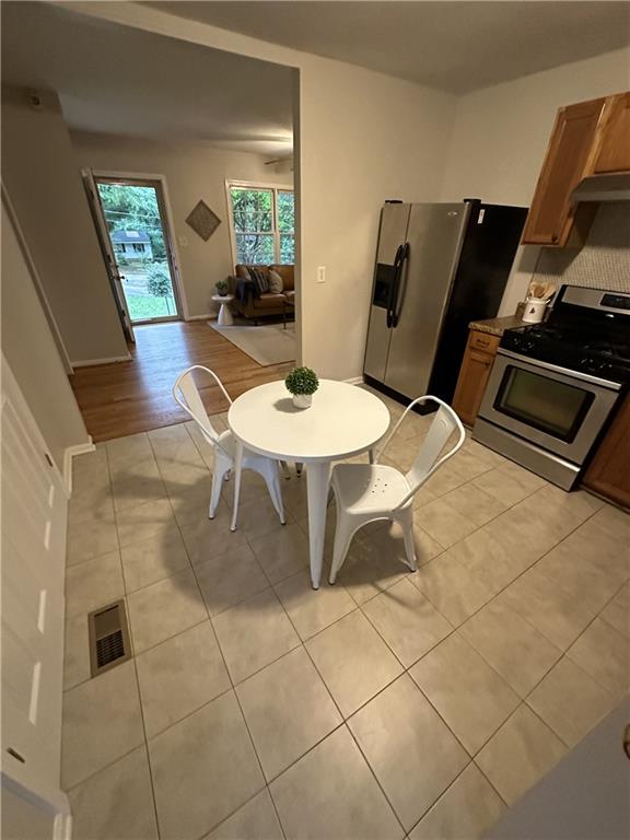 3403 Phillips Circle Property Photo 5