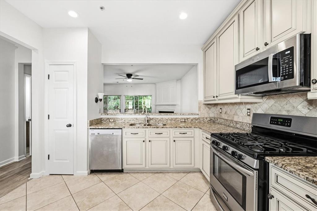 1205 Whitestone Ridge Property Photo 6