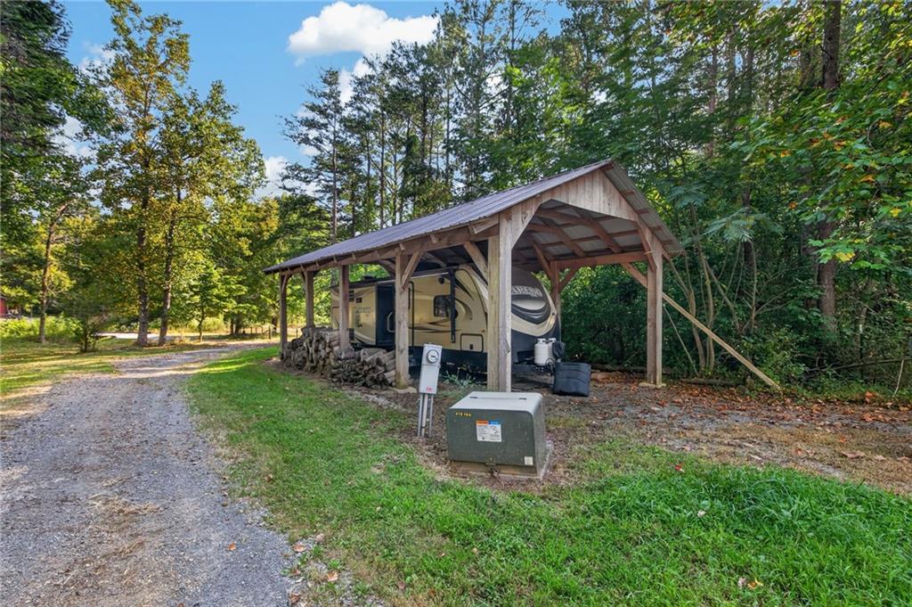 456 E Valley Road Ne Property Photo 61