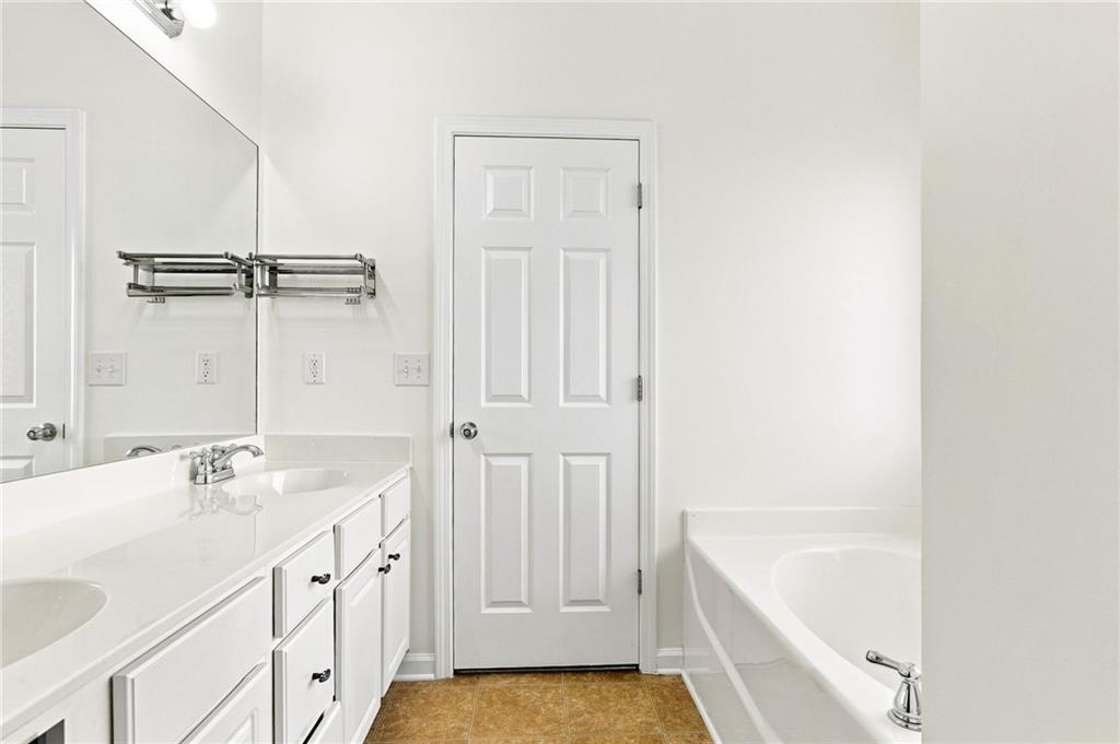 3870 Amberleigh Trace Property Photo 25