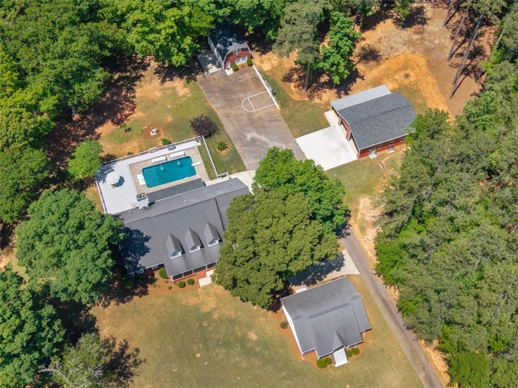 445 Patterson Road Property Photo 4