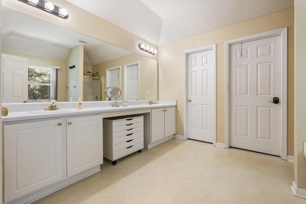 371 Silverleaf Lane Property Photo 33