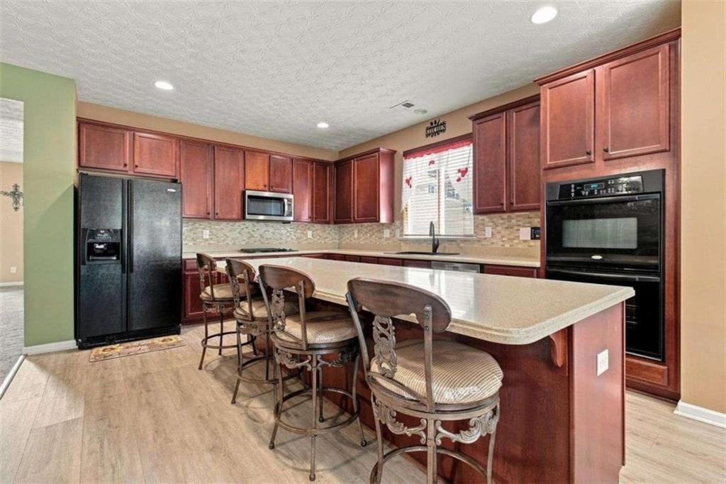 2935 Edgewater Property Photo 9