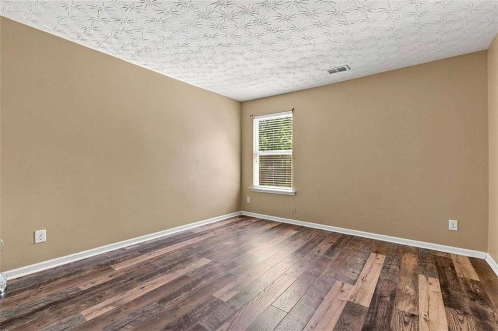 2935 Edgewater Property Photo 27
