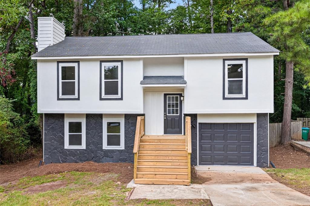 3321 Eastwood Trail