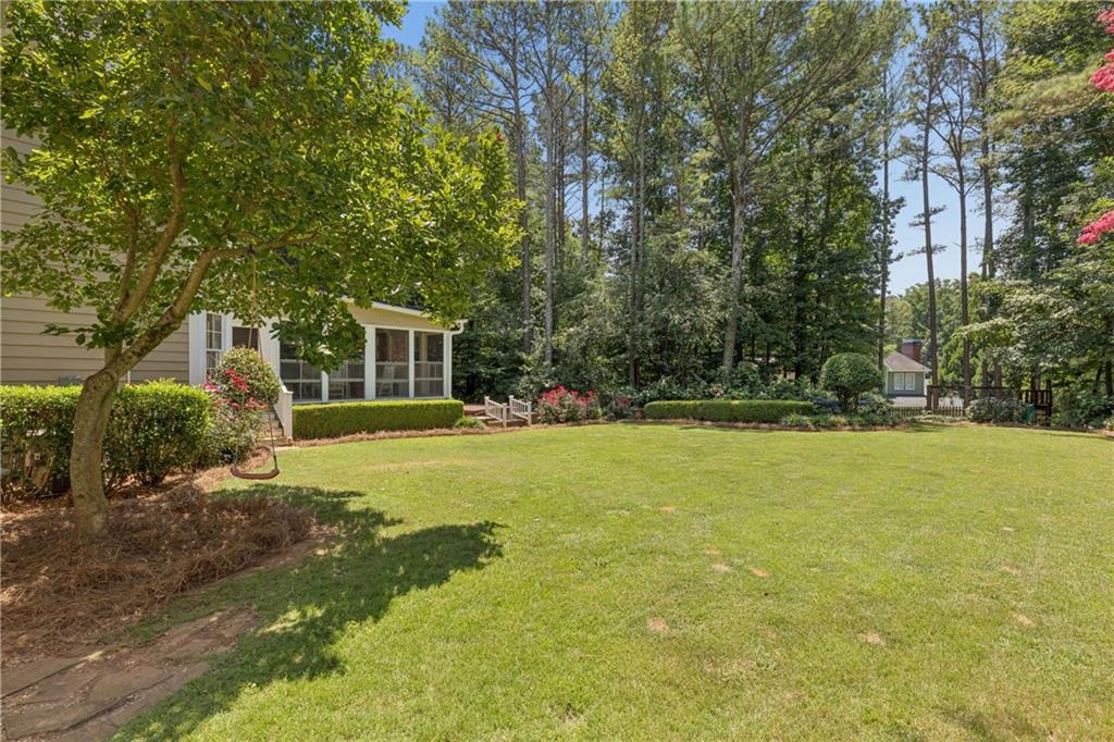 4770 Hamptons Drive Property Photo 4