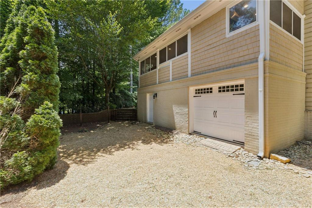 4770 Hamptons Drive Property Photo 6