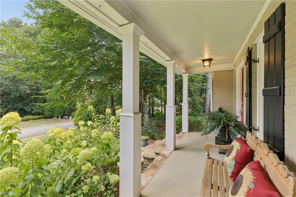 4770 Hamptons Drive Property Photo 7
