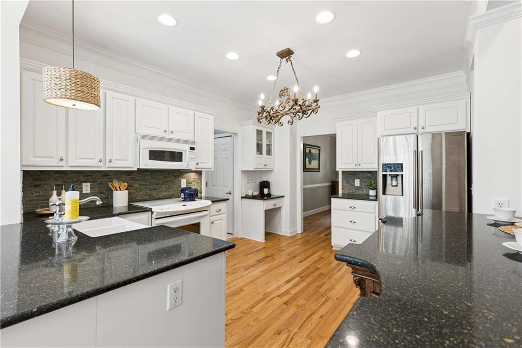 4770 Hamptons Drive Property Photo 13