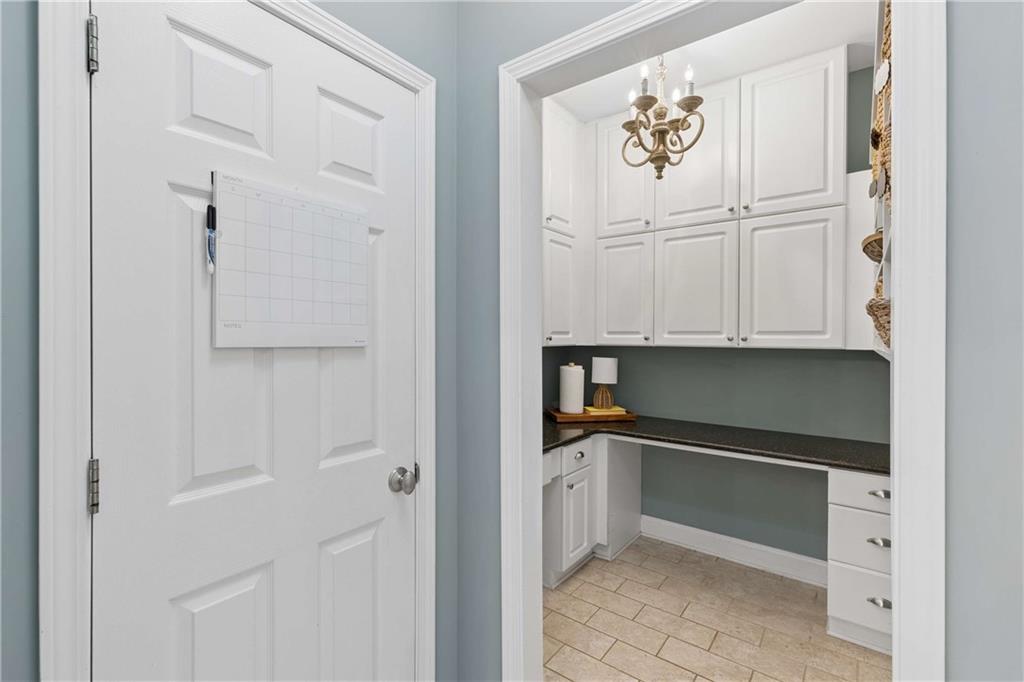 4770 Hamptons Drive Property Photo 15