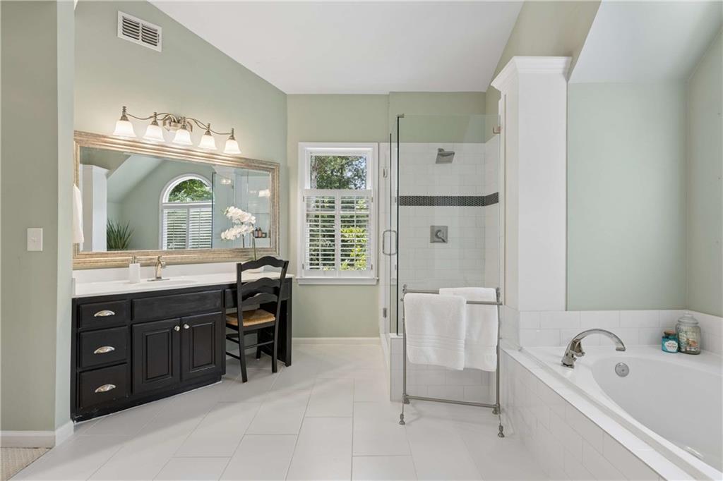 4770 Hamptons Drive Property Photo 28
