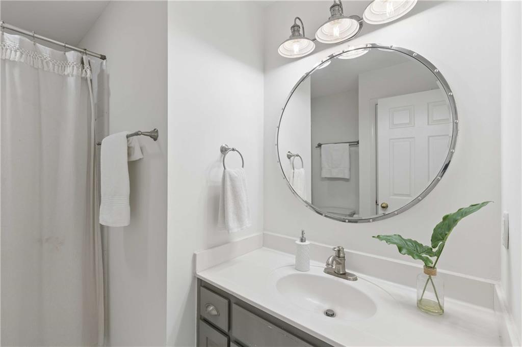 4770 Hamptons Drive Property Photo 34