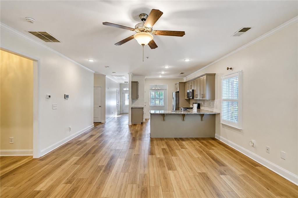 9120 Leverett Circle Property Photo 14