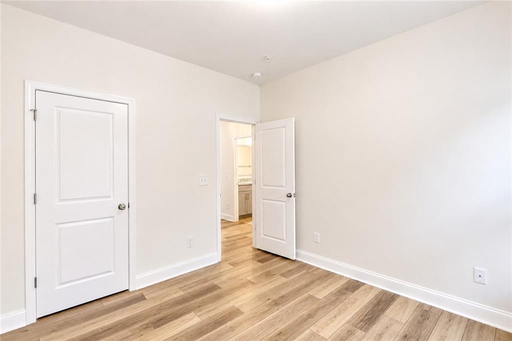 9120 Leverett Circle Property Photo 21