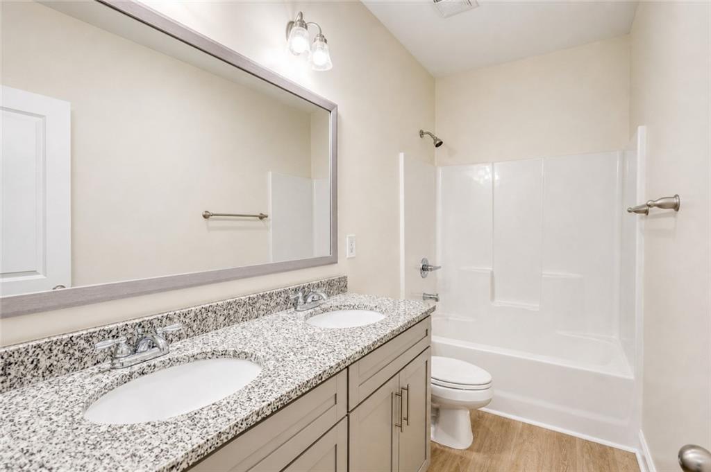 9120 Leverett Circle Property Photo 22