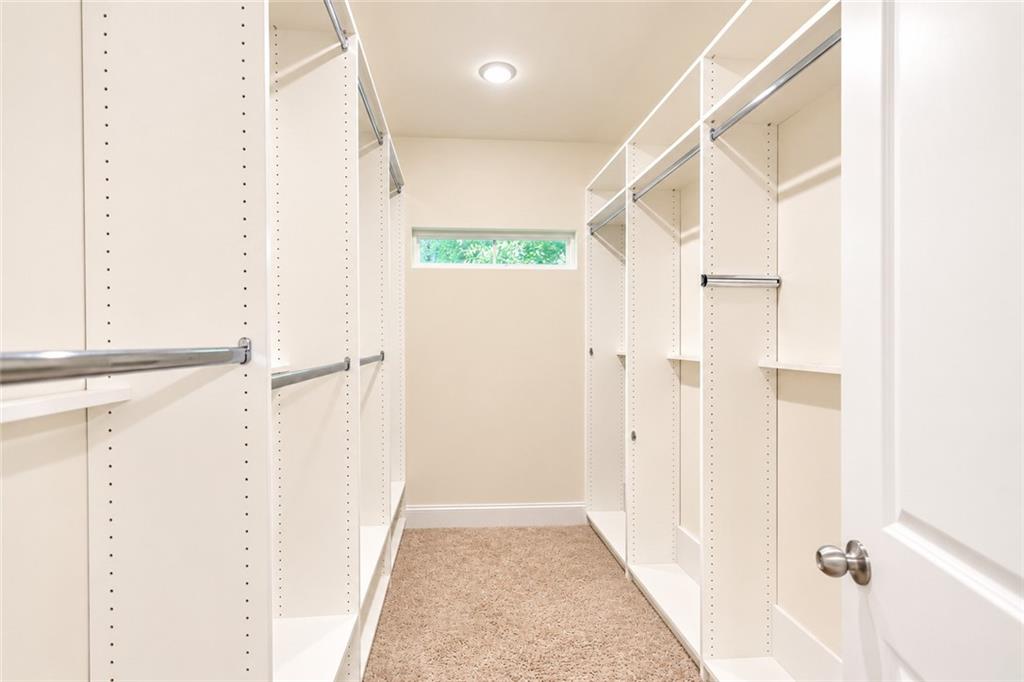9120 Leverett Circle Property Photo 32