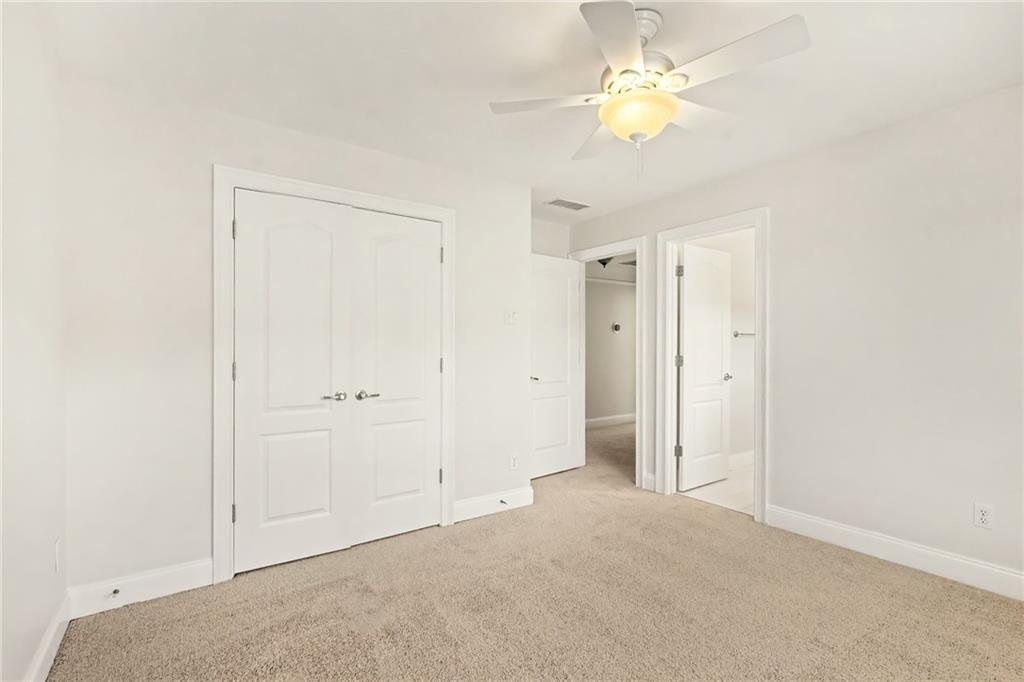 313 Fallstone Path Property Photo 22