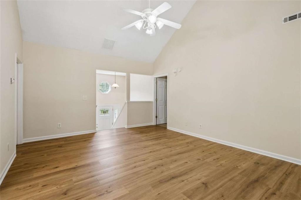 208 Albert Lane Property Photo 15