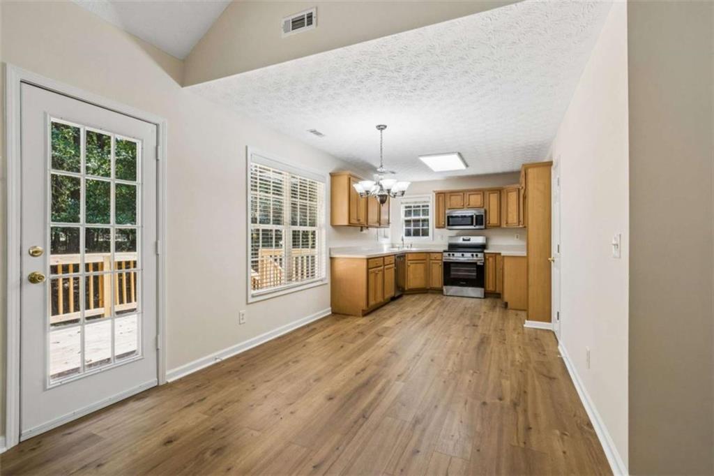 208 Albert Lane Property Photo 17