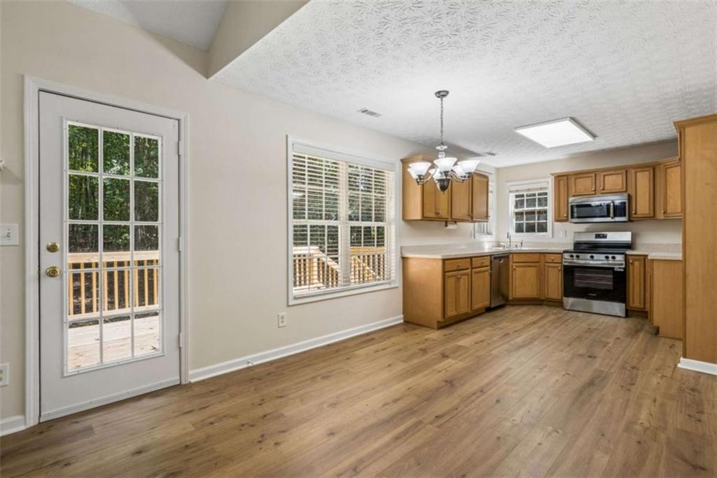 208 Albert Lane Property Photo 18