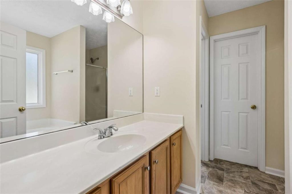 208 Albert Lane Property Photo 33