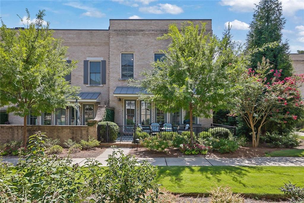 150 Forrest Alley