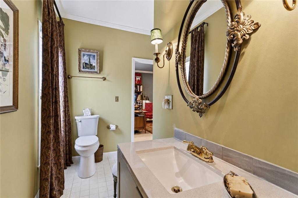4001 Saint Andrews Square Property Photo 32