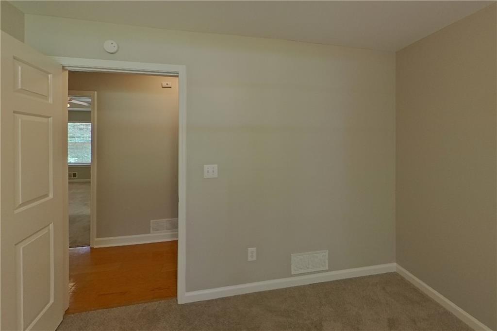7832896 Property Photo 14