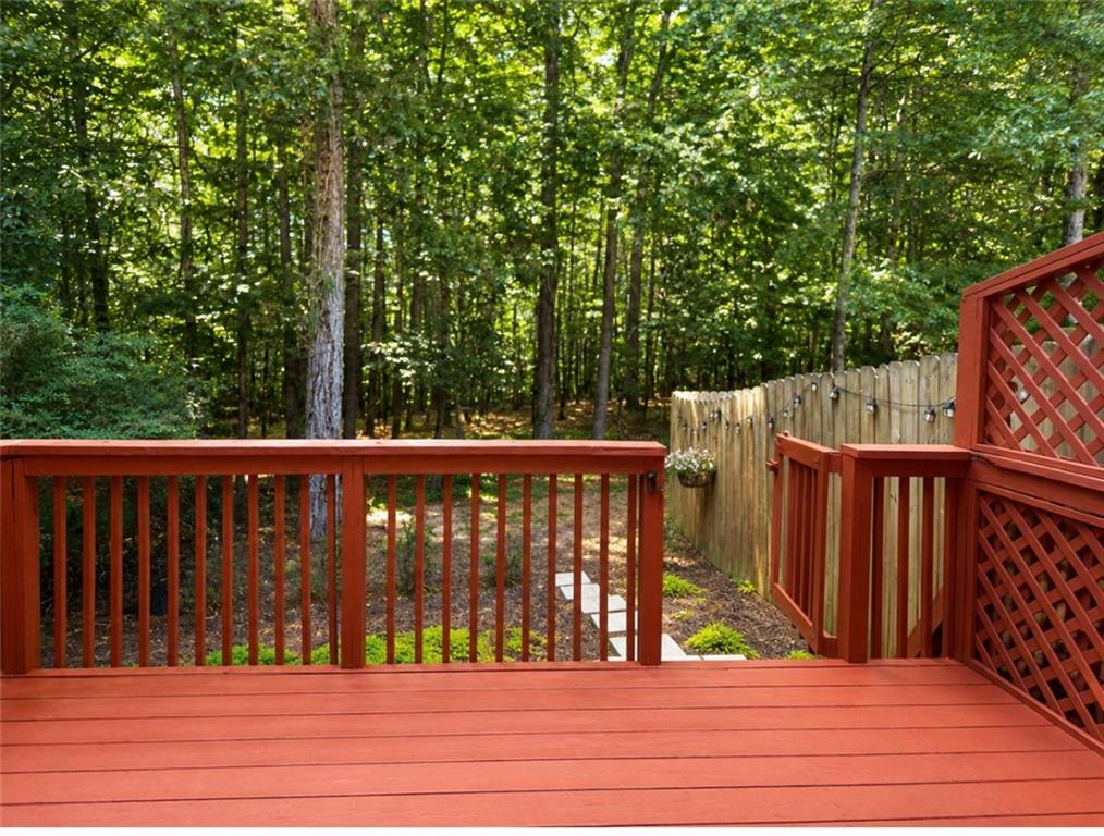 185 Galecrest Drive Property Photo 28