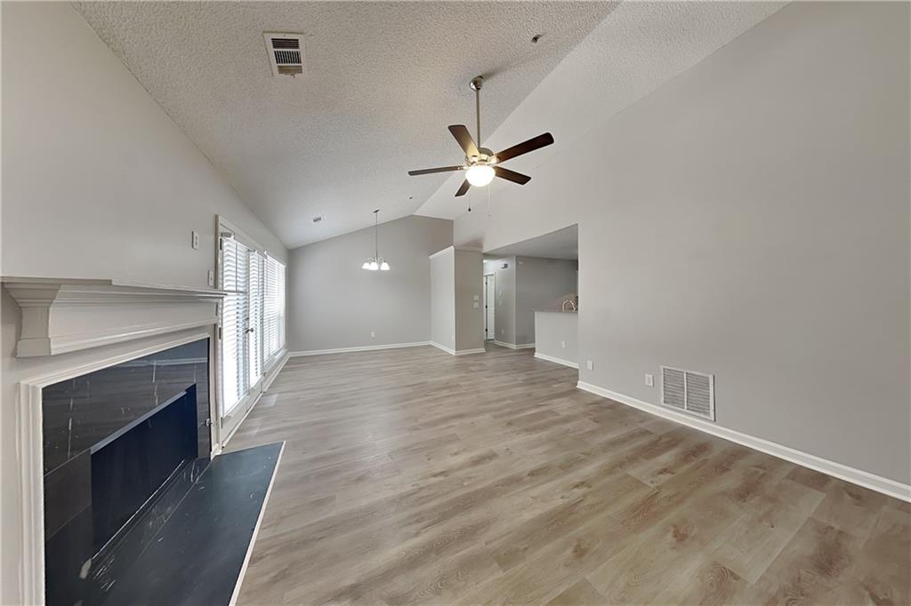 7832914 Property Photo 2