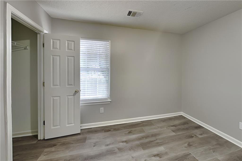 7832914 Property Photo 12