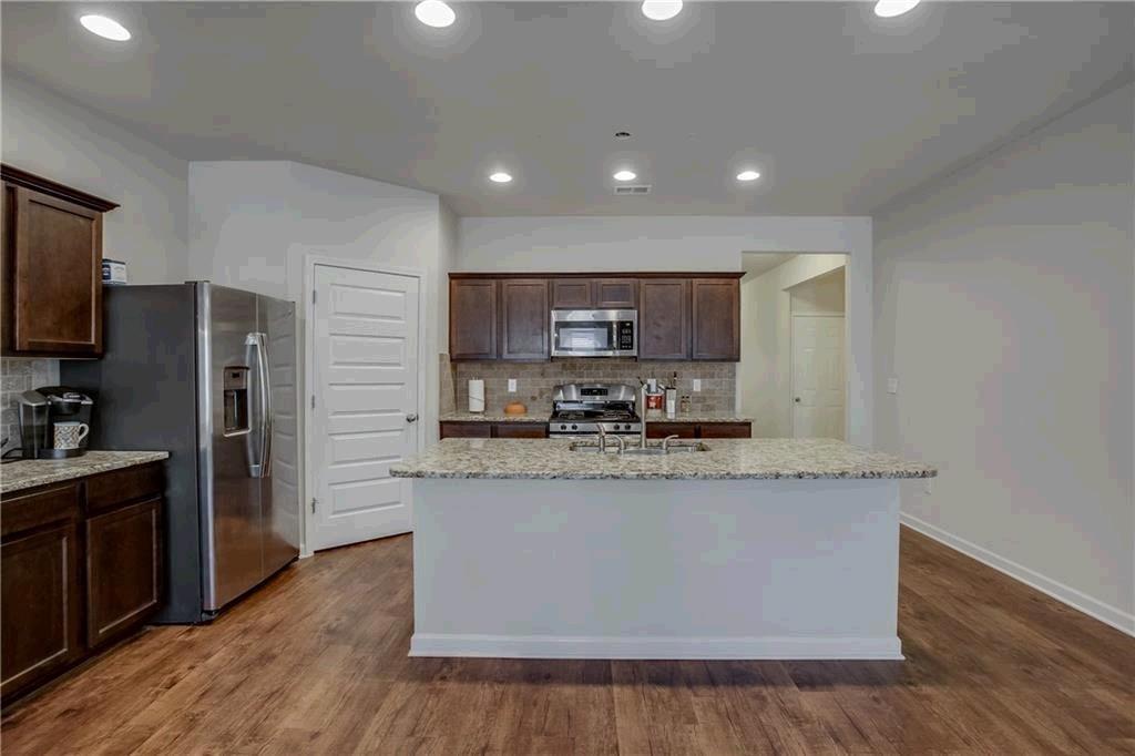 2436 Foxy Drive Property Photo 4