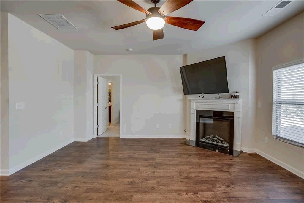 2436 Foxy Drive Property Photo 12