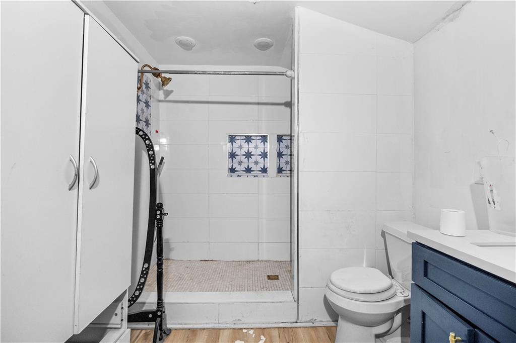 16 Robin Road Property Photo 12