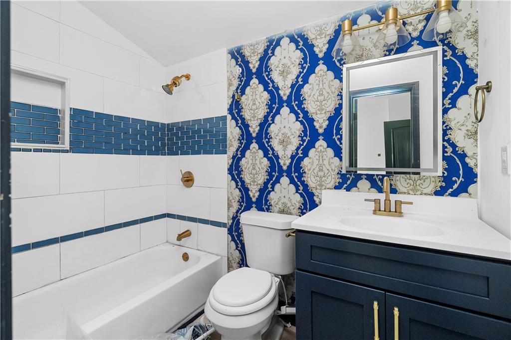 16 Robin Road Property Photo 14