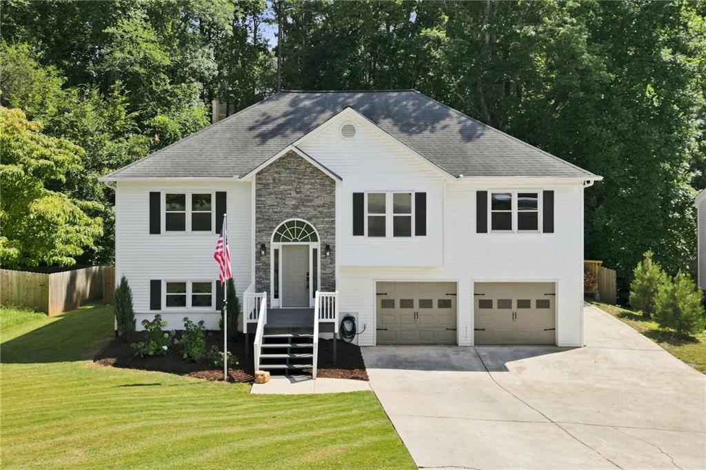 1003 Queensbury Run Property Photo 1