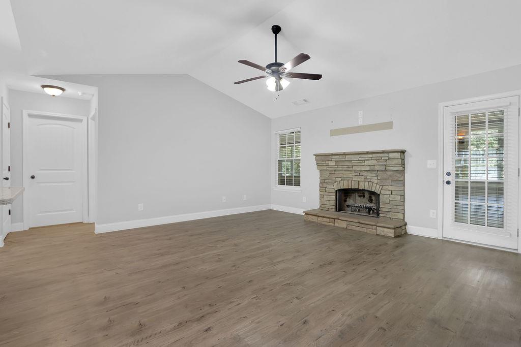 3710 Silver Hill Circle Property Photo 13