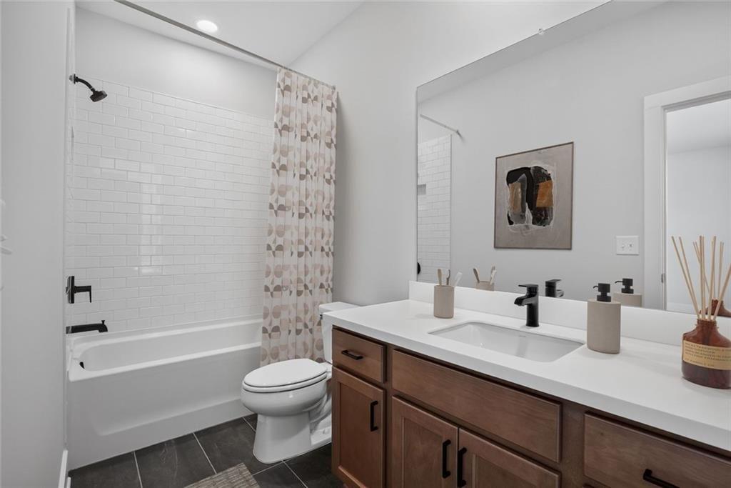 2324 Mockernut Trail Property Photo 19