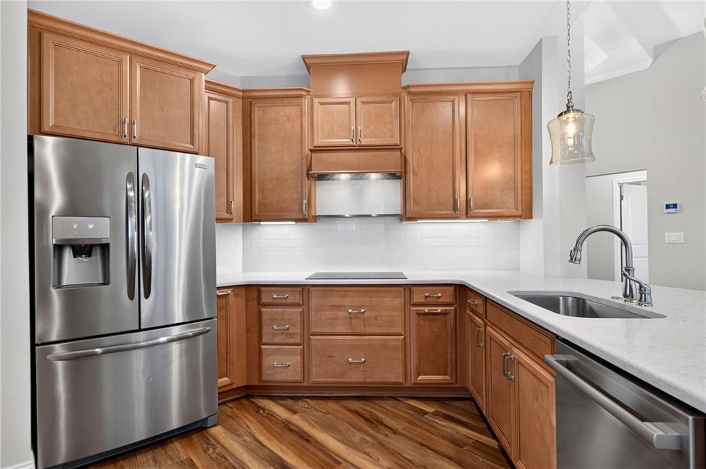 7833027 Property Photo 14