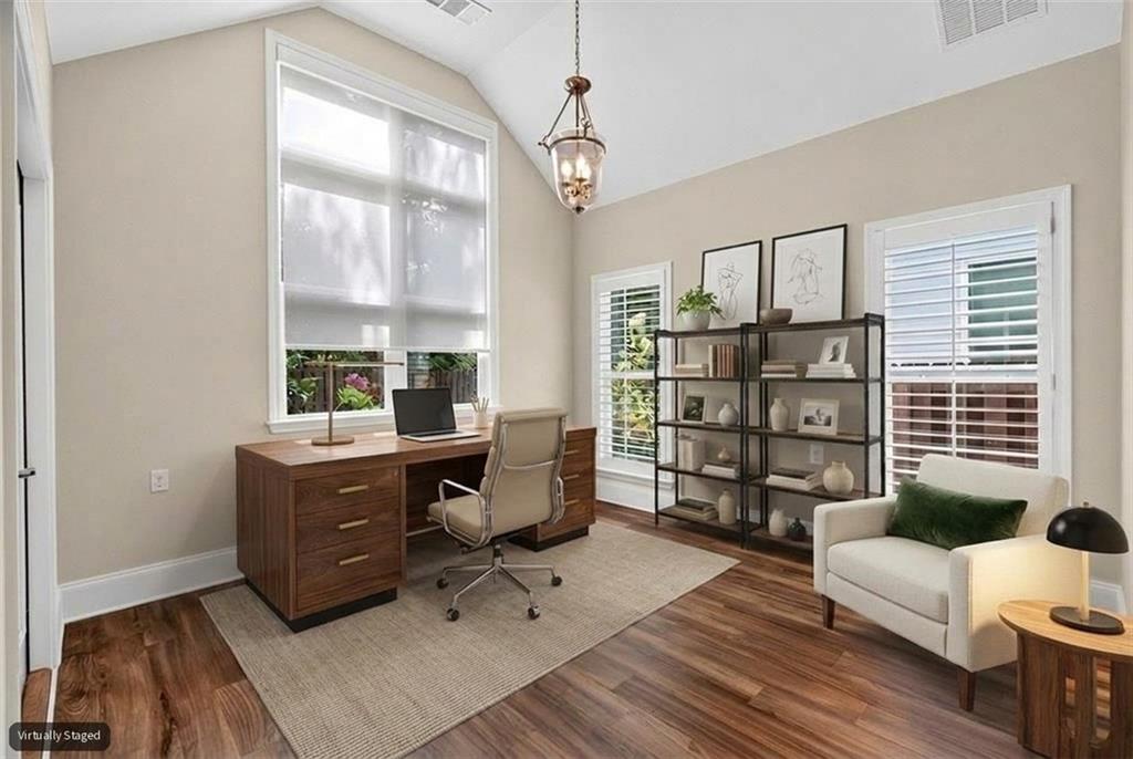 7833027 Property Photo 25