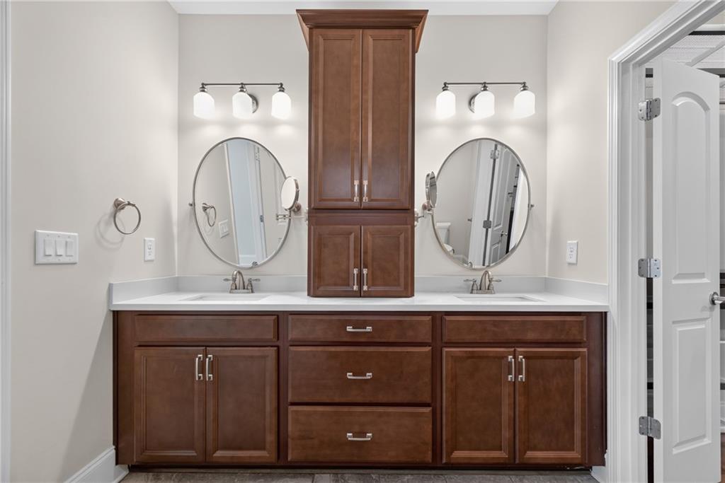 7833027 Property Photo 31