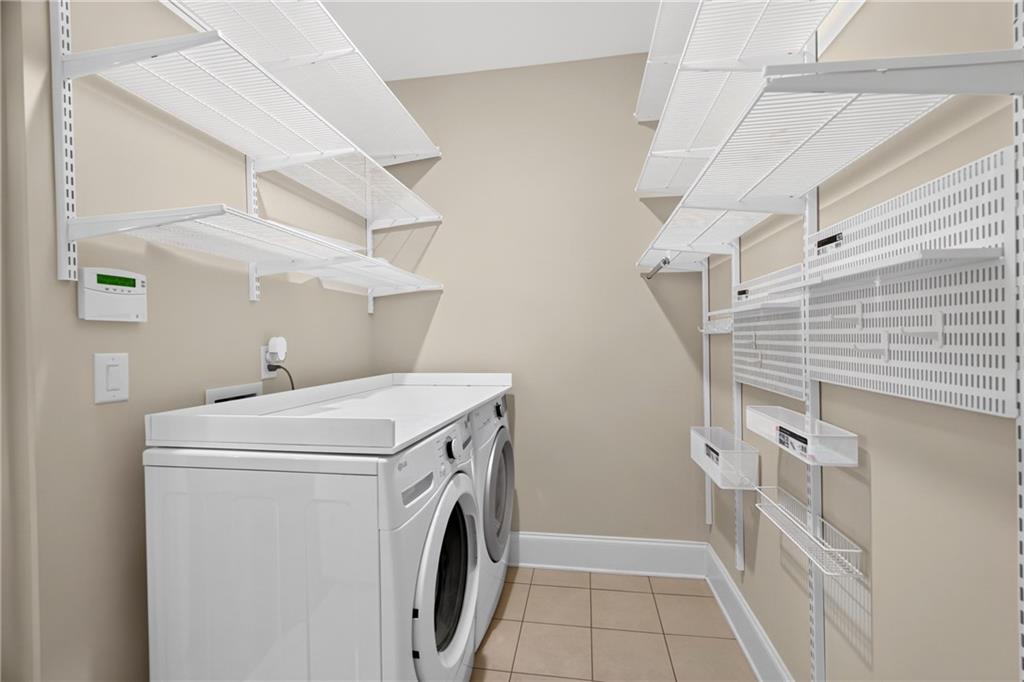 7833027 Property Photo 45